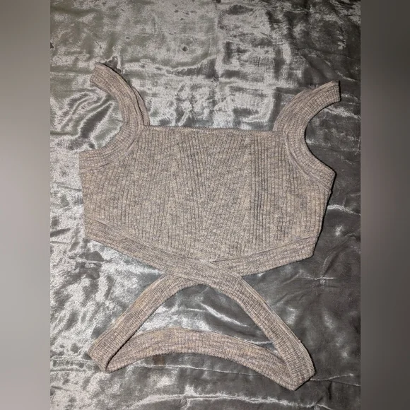 Cult Gaia Dominique skirt and Sayda top - Picture 10 of 11